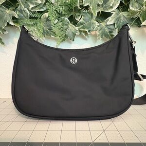 lululemon athletica City Essentials Small Shoulder Bag 3L